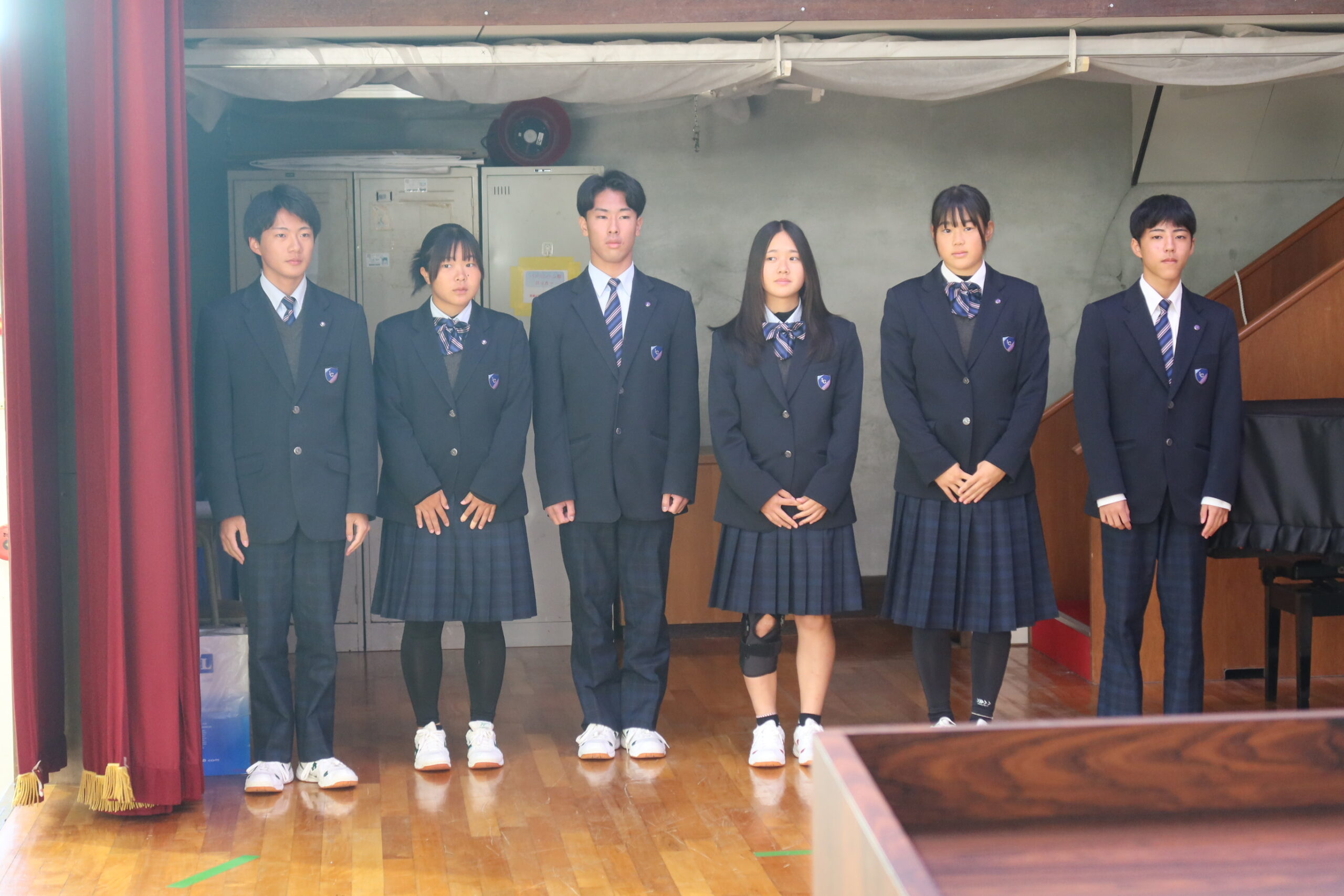 後期生徒会役員委嘱式